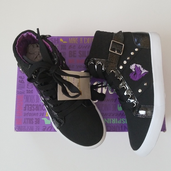 descendants high tops
